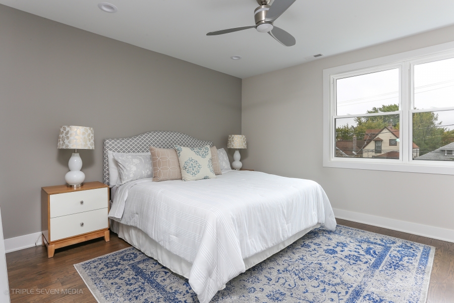 Master Bedroom, Balmoral Restoration, Chicago